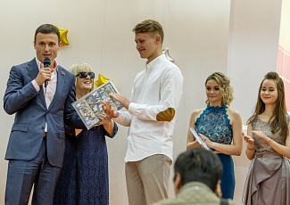 Традиционные выпускные мероприятия прошли в школах Южного Урала.